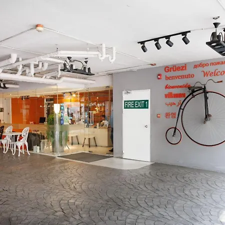 S Box Sukhumvit Hotel