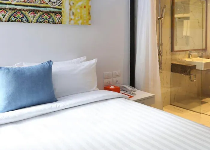 S Box Sukhumvit 3*