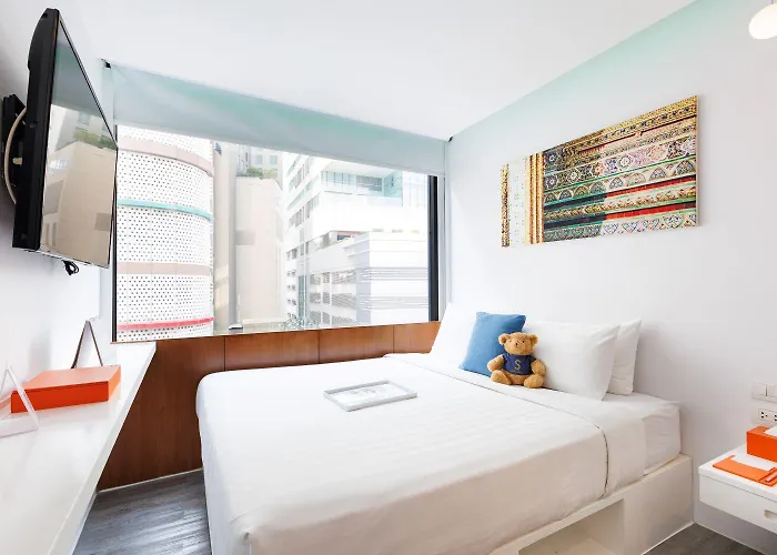 S Box Sukhumvit 3*