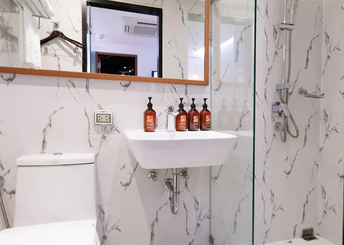 Hotel S Box Sukhumvit 3*