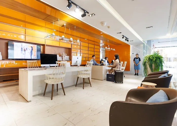 Hotel S Box Sukhumvit 3*