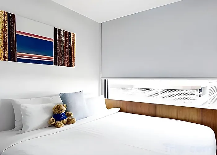 Hotel S Box Sukhumvit 3*