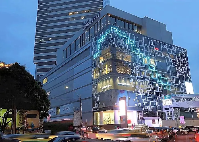 素坤逸艾斯鲍克斯酒店 - Sha Extra