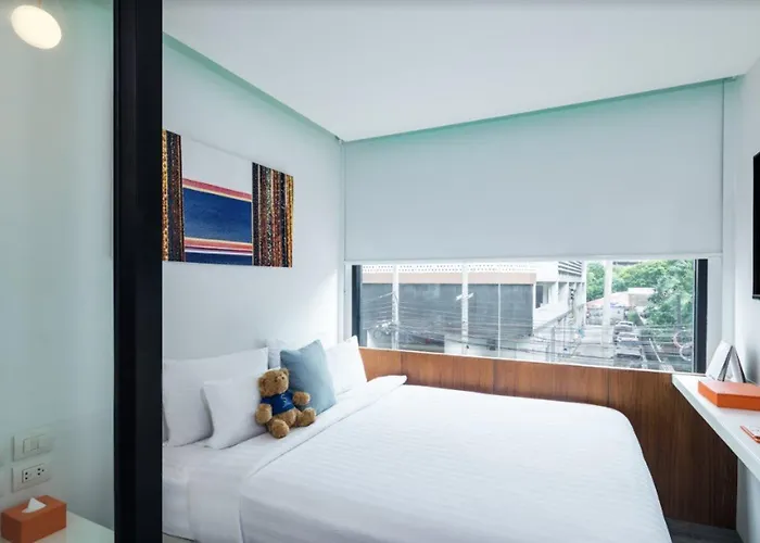 S Box Sukhumvit Hotel 3*
