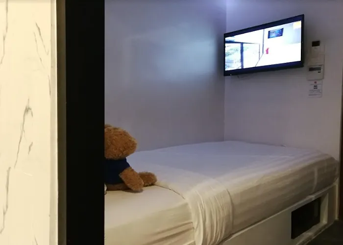 S Box Sukhumvit Hotel